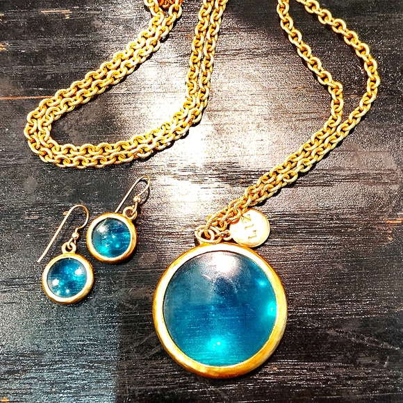 Vintage  stunning Liz necklace and earrings set - Picture 1 of 5